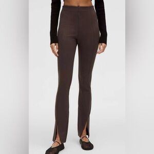 Lululemon Stretch Knit High-Rise Pull-On Pant *Regular
Espresso 2024 size large